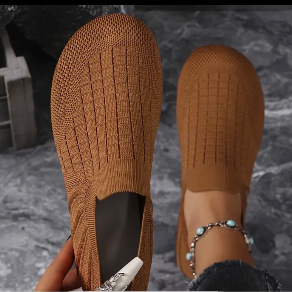 NEW Brown Knit Slip-On Shoes Size 9